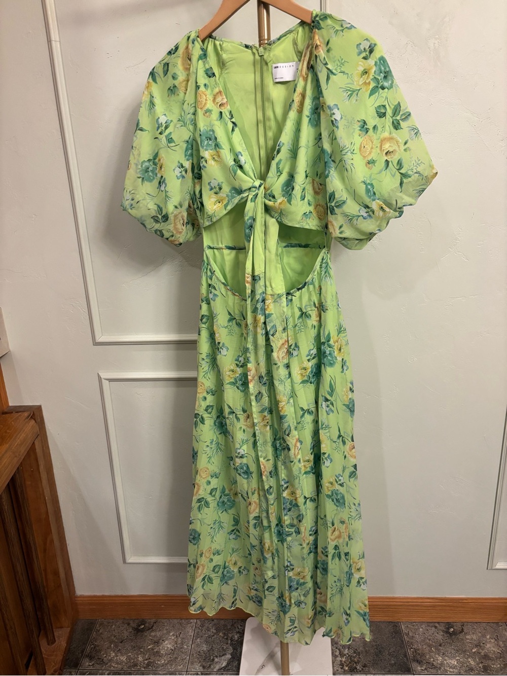 Floral Dress Tie-Front Puff Sleeve Midi Lemon Green Dress MSRP $82 - Picture 2 of 5